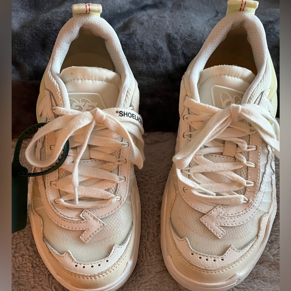 COPY - Off White by Virgil Abloh